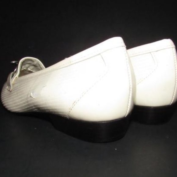 Naturalizer White Patent Loafers Bamboo Horse-bit - Picture 7 of 7